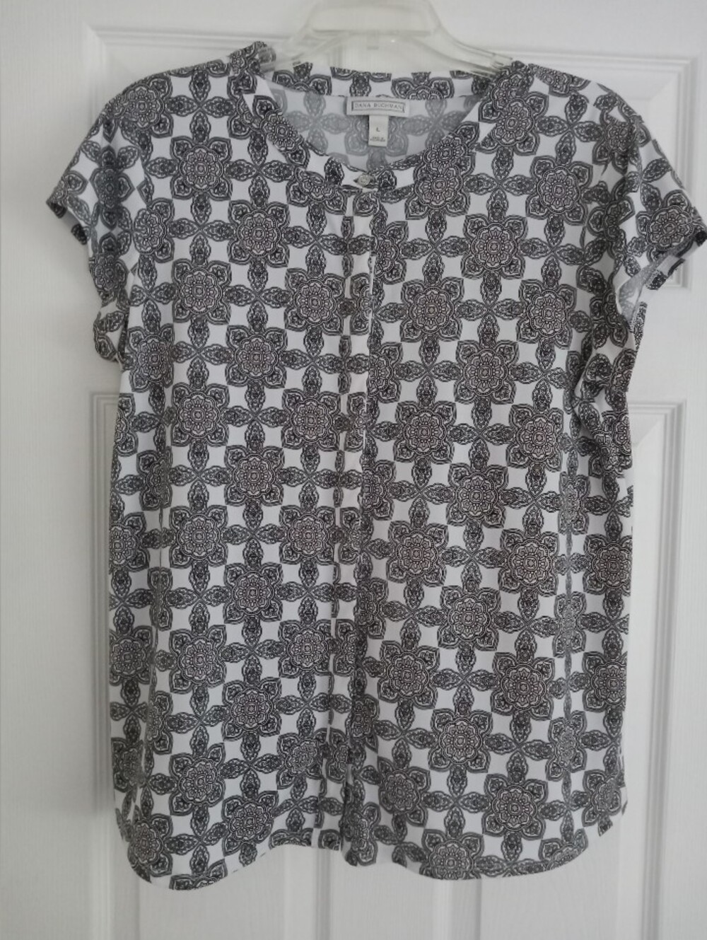 Dana Buchman Black & White Geometric Floral Button-Front Blouse Sz Large